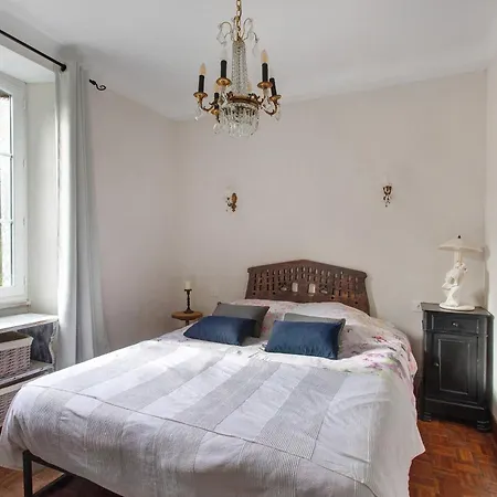 Holiday home Maison Brocanteflore
